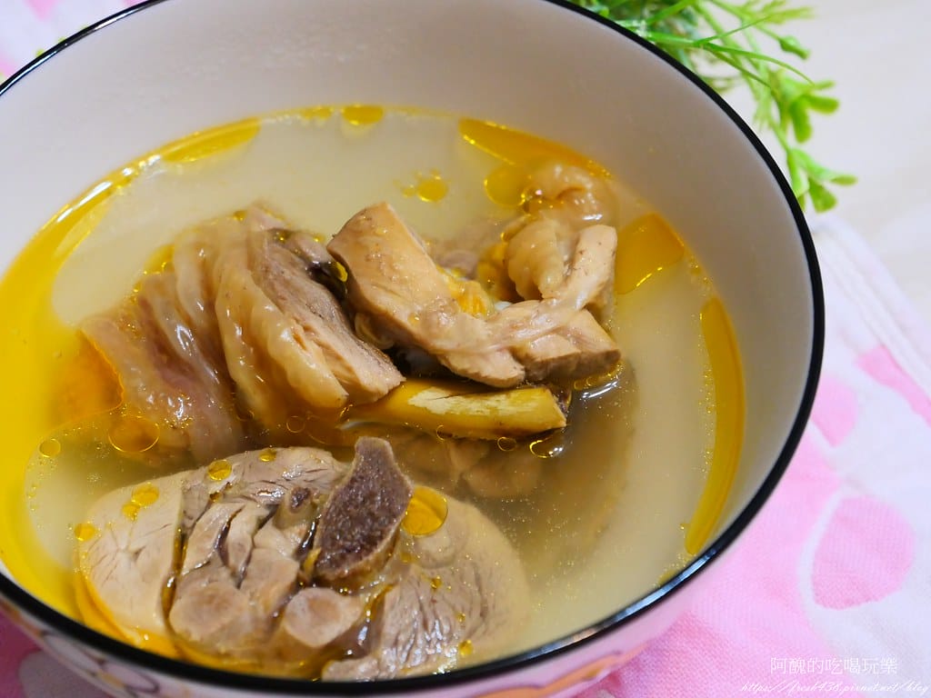 【電鍋食譜】薑片雞湯,2種材料,預防感冒,熱熱喝,超享受。 - 第9張圖 P1043466