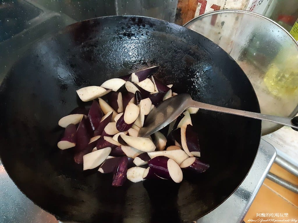 炒茄子,教您如何炒出香軟好吃茄子。 - 第4張圖 254393