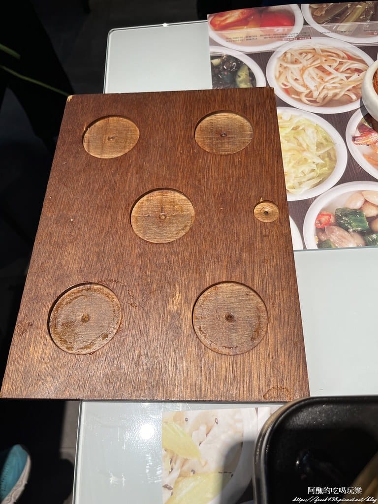 【新莊美食】朝鮮味韓國料理,幾十道小菜免費吃到飽,價格超實在。 - 第12張圖 5