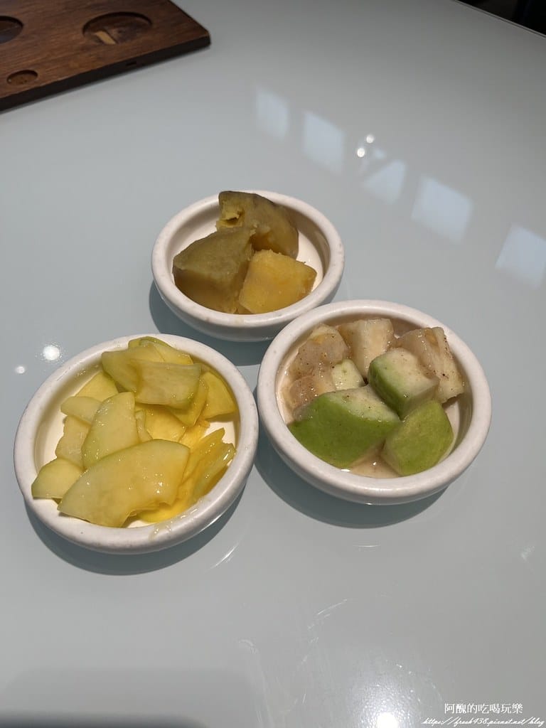 【新莊美食】朝鮮味韓國料理,幾十道小菜免費吃到飽,價格超實在。 - 第14張圖 7