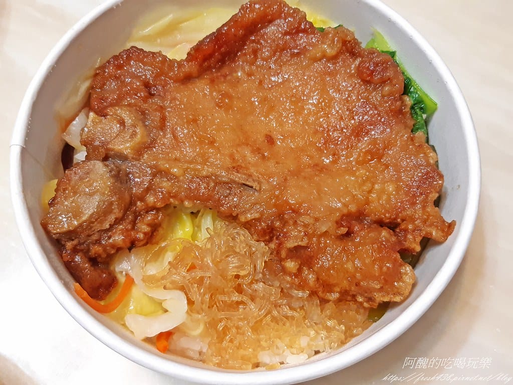 【樹林美食】梁社漢排骨-樹林中華店,炸排骨、炸雞腿、椒鹽雞塊都超好吃。 - 第7張圖 7