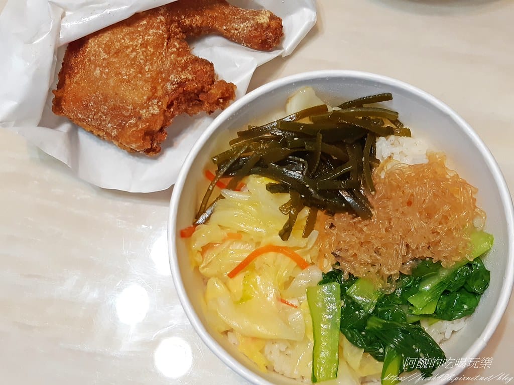 【樹林美食】梁社漢排骨-樹林中華店,炸排骨、炸雞腿、椒鹽雞塊都超好吃。 - 第5張圖 5