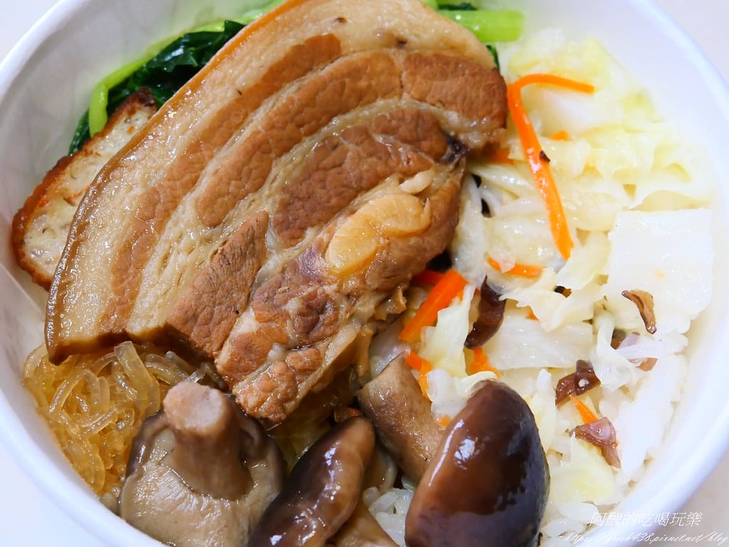 【樹林美食】梁社漢排骨-樹林中華店,炸排骨、炸雞腿、椒鹽雞塊都超好吃。 - 第26張圖 24