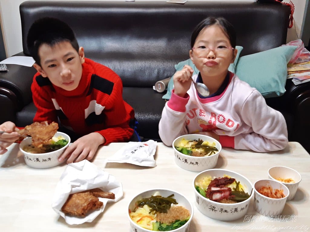 【樹林美食】梁社漢排骨-樹林中華店,炸排骨、炸雞腿、椒鹽雞塊都超好吃。 - 第11張圖 10