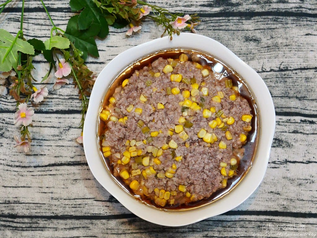 【電鍋食譜】玉米蒸肉餅,零廚藝料理,一根湯匙拌一拌就能美味上桌。 - 第8張圖 P1044735