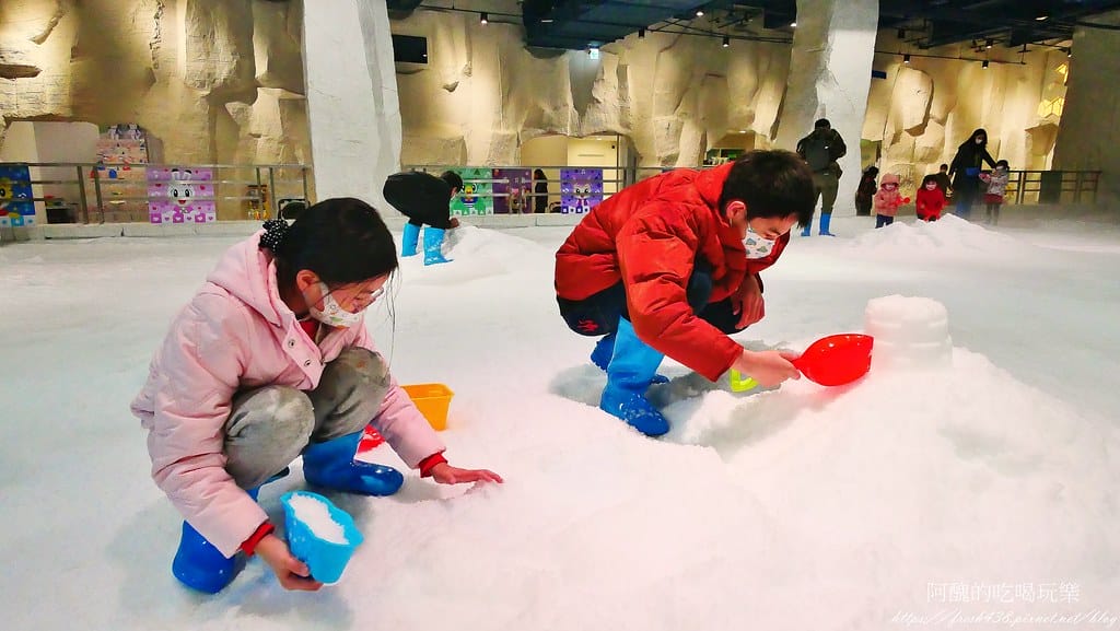【台中景點】SNOWTOWN雪樂地,全年無休、全台唯一14~16度室內恆溫雪場,巧虎與您一同出發玩雪囉! - 第73張圖 52