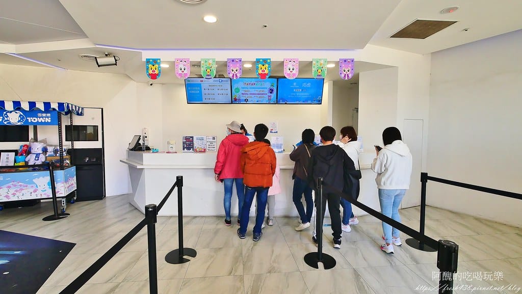 【台中景點】SNOWTOWN雪樂地,全年無休、全台唯一14~16度室內恆溫雪場,巧虎與您一同出發玩雪囉! - 第14張圖 9