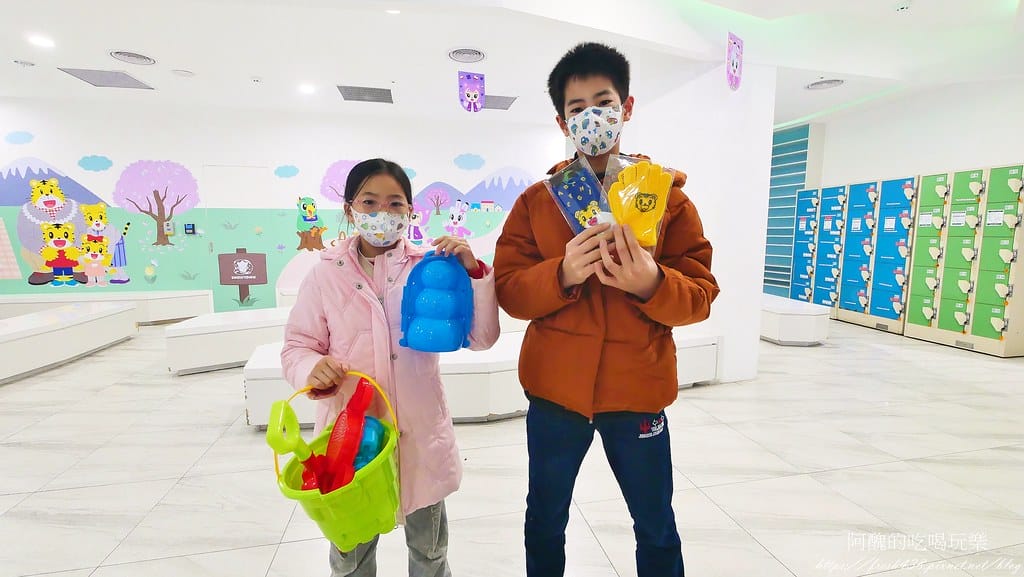 【台中景點】SNOWTOWN雪樂地,全年無休、全台唯一14~16度室內恆溫雪場,巧虎與您一同出發玩雪囉! - 第77張圖 31