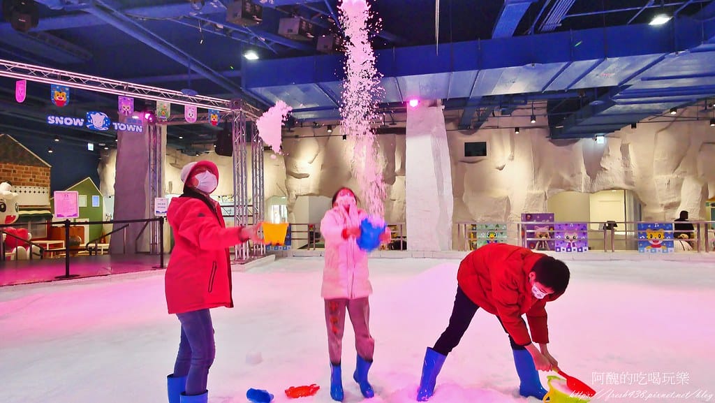 【台中景點】SNOWTOWN雪樂地,全年無休、全台唯一14~16度室內恆溫雪場,巧虎與您一同出發玩雪囉! - 第76張圖 60