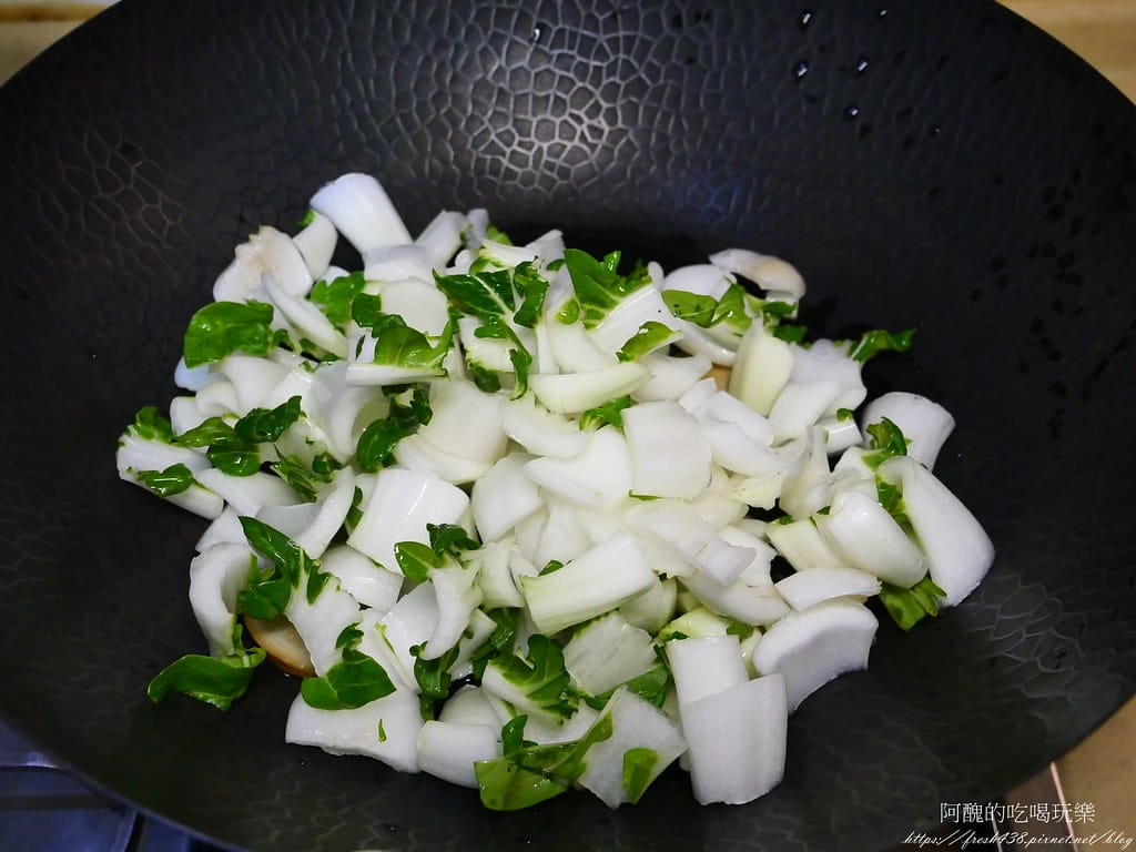 【素食料理】清炒奶油白菜,清甜脆口,補鈣的好料理。 - 第7張圖 P1045164