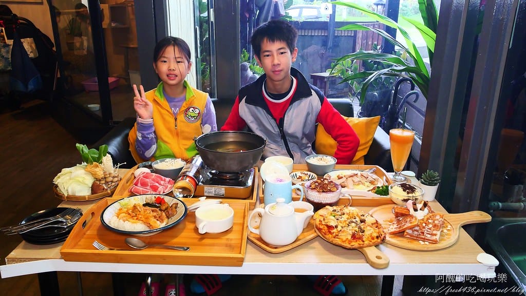 【宜蘭美食】熊與喵咖啡,親子餐廳&寵物友善環境,正餐、點心、飲品都超級美味! - 第59張圖 52