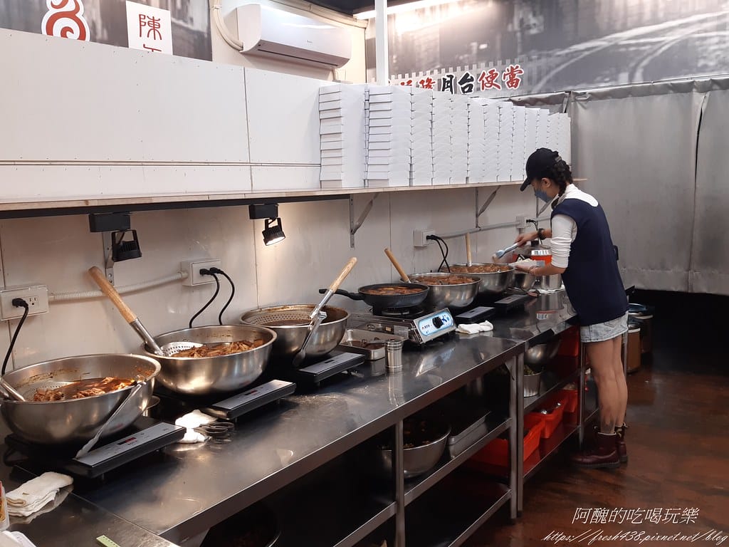【樹林美食】福隆月台便當,一個70元,有雞腿、招牌福隆、全瘦肉,以及鯛魚便當可選擇。 - 第8張圖 6