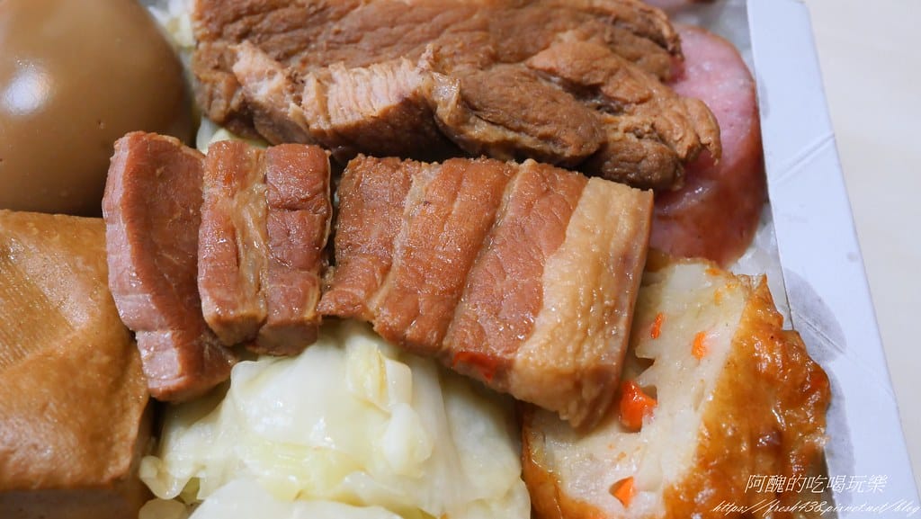 【樹林美食】福隆月台便當,一個70元,有雞腿、招牌福隆、全瘦肉,以及鯛魚便當可選擇。 - 第15張圖 12-1