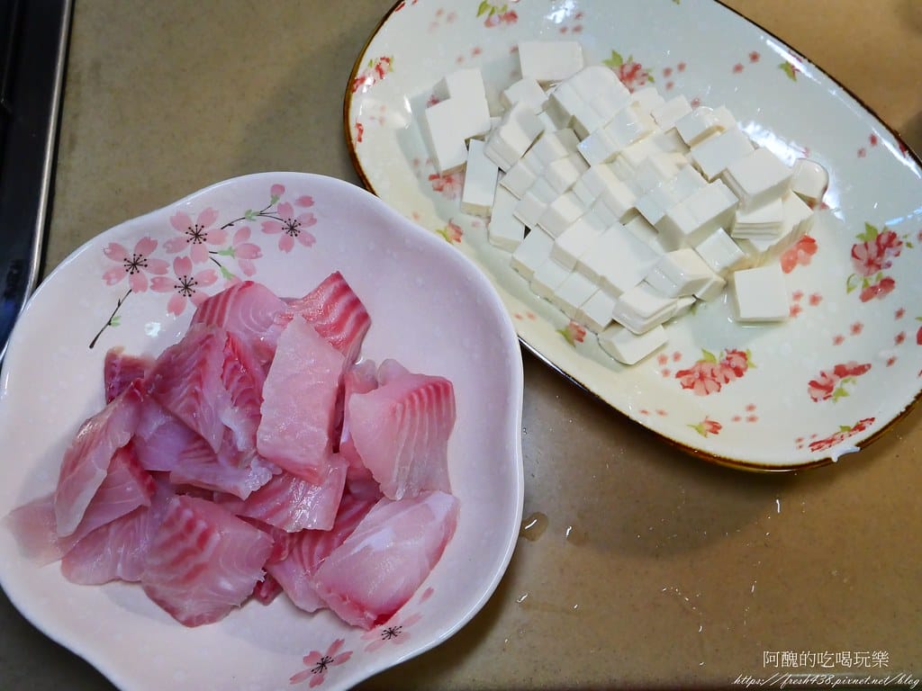 鯛魚豆腐味噌湯,香醇美味,15分鐘就可以完成。 - 第4張圖 P1045525
