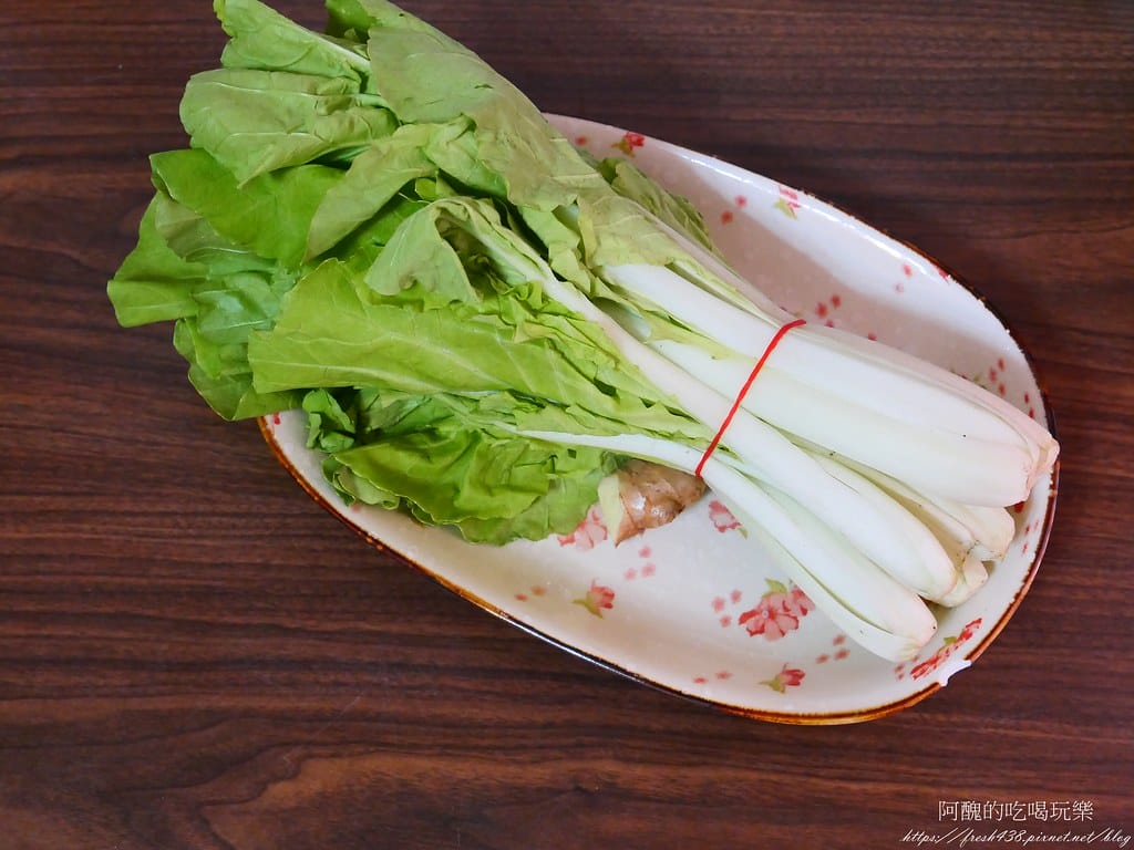 【素食料理】清炒小白菜,高鈣食材,富含維生素C、K,幫助成長的好料理。 - 第2張圖 P1045617