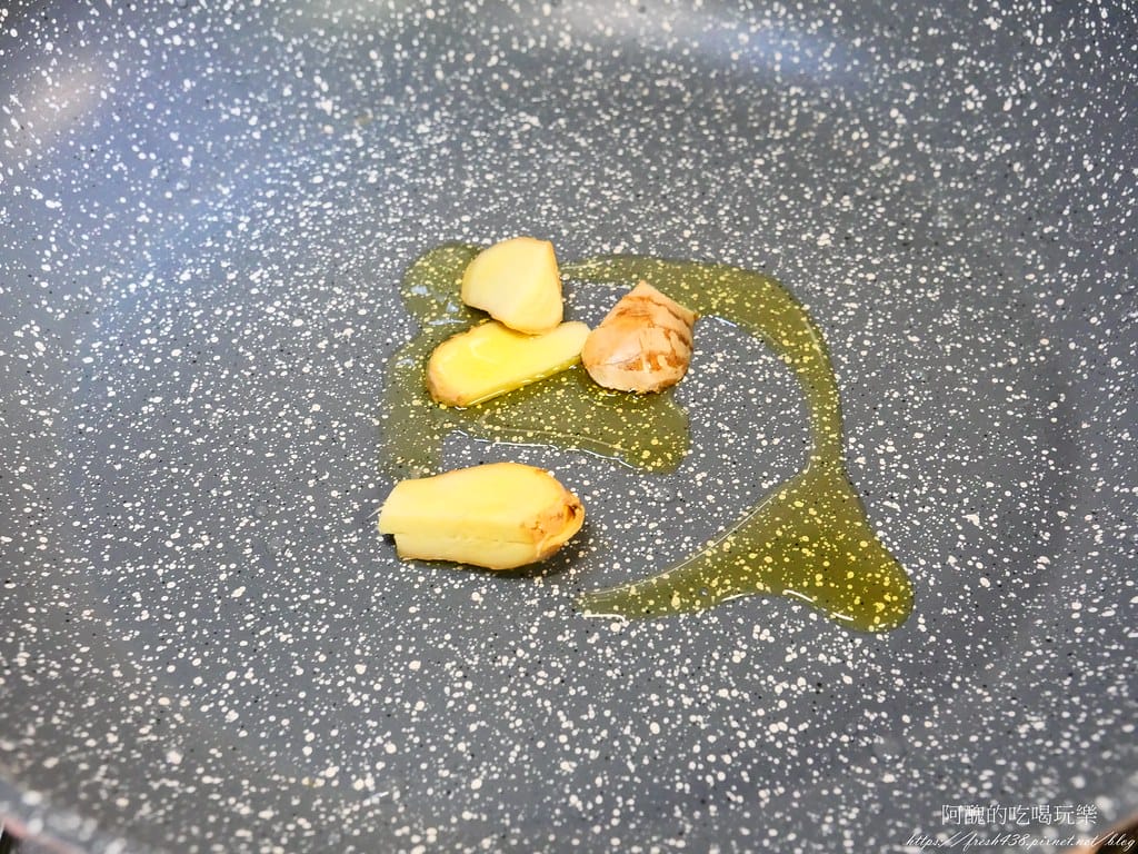 【素食料理】清炒小白菜,高鈣食材,富含維生素C、K,幫助成長的好料理。 - 第4張圖 P1045619