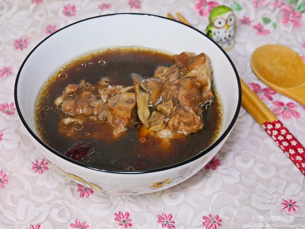 四物排骨湯,補氣血,月經後調養身體的好湯品,男生也能喝喔。 - 第8張圖 P1045658