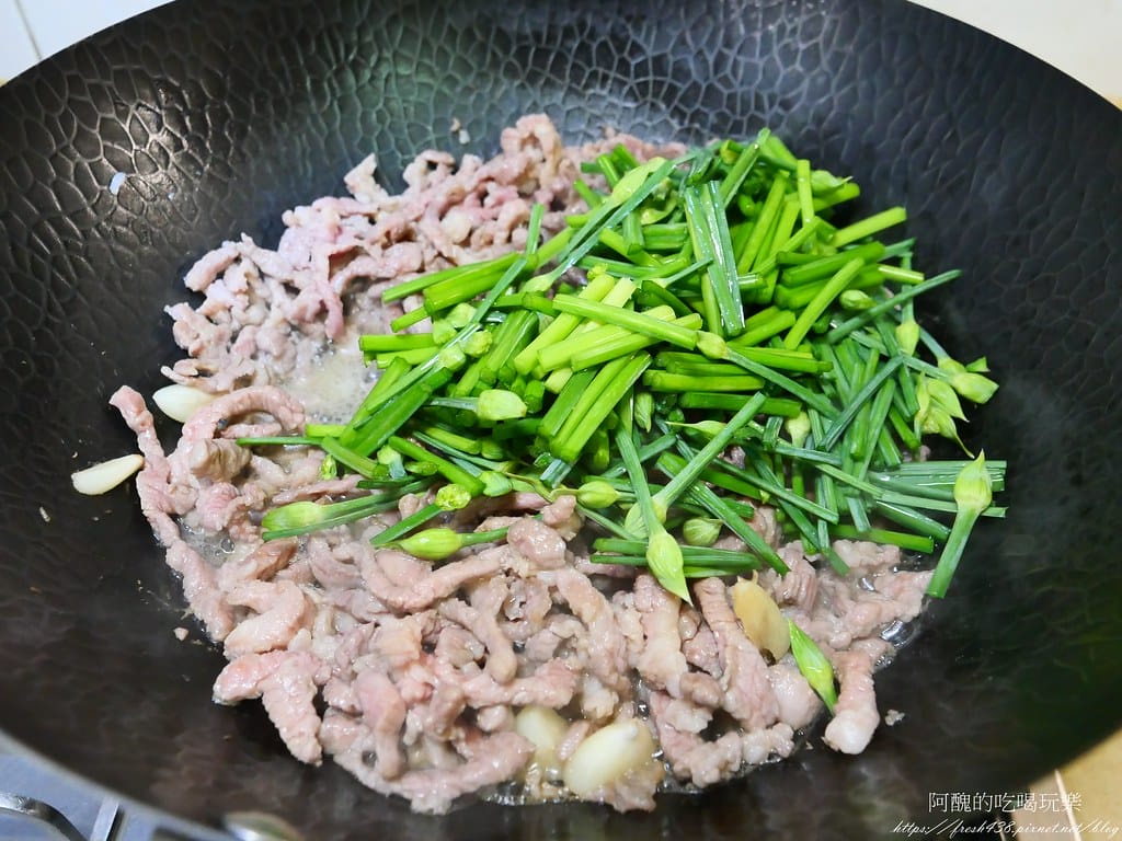 韭菜花炒肉絲,香噴噴的家常料理,超級下飯。 - 第8張圖 P1045666