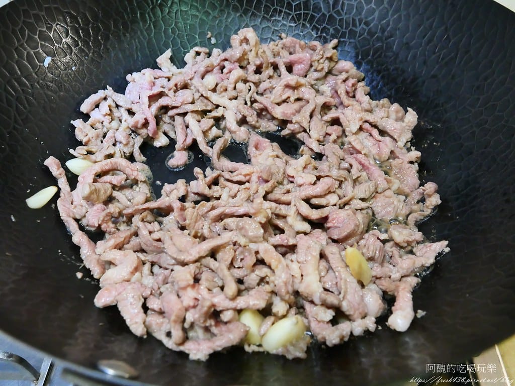 韭菜花炒肉絲,香噴噴的家常料理,超級下飯。 - 第7張圖 P1045665