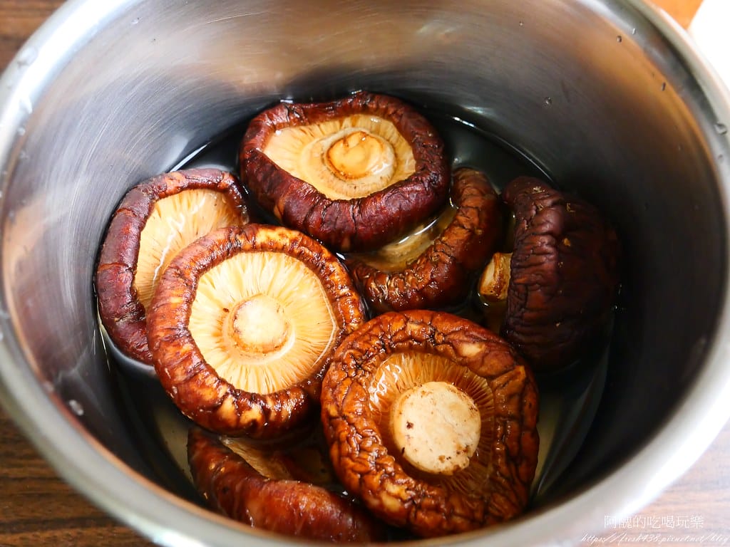 【電鍋食譜】香菇雞湯,這樣煮超好喝,提升免疫力的好湯品。 - 第5張圖 P1045721