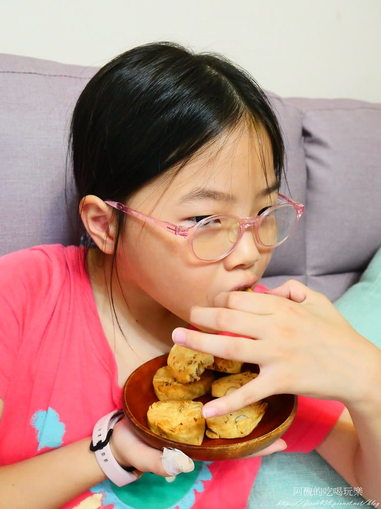 【氣炸鍋食譜】原味杏仁餅乾,低糖、少油,健康卻不減美味的手工餅乾。 - 第24張圖 P1046189