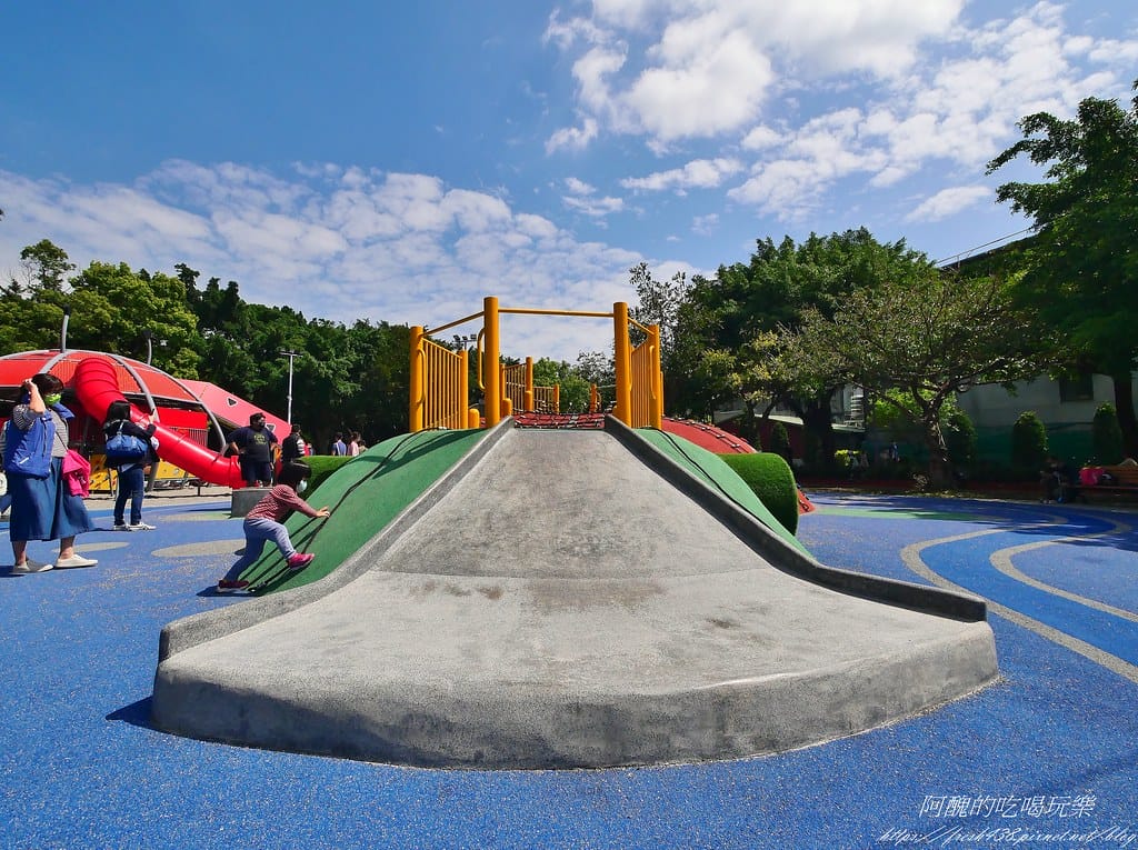 【板橋景點】環河公園,超大招潮蟹遊具,海洋主題特色公園,交通/停車看這篇。 - 第34張圖 25-0