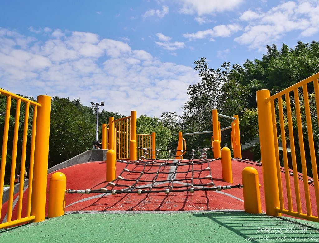 【板橋景點】環河公園,超大招潮蟹遊具,海洋主題特色公園,交通/停車看這篇。 - 第40張圖 26-0