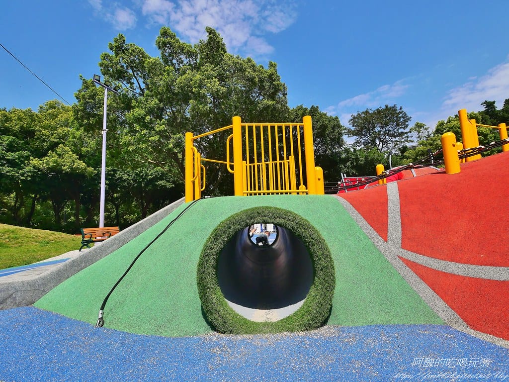 【板橋景點】環河公園,超大招潮蟹遊具,海洋主題特色公園,交通/停車看這篇。 - 第42張圖 27