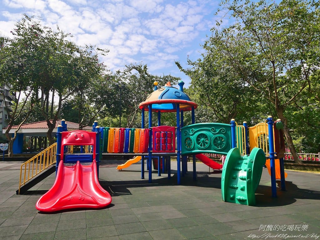 【板橋景點】環河公園,超大招潮蟹遊具,海洋主題特色公園,交通/停車看這篇。 - 第50張圖 36