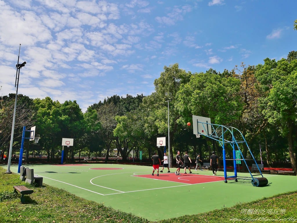 【板橋景點】環河公園,超大招潮蟹遊具,海洋主題特色公園,交通/停車看這篇。 - 第49張圖 34