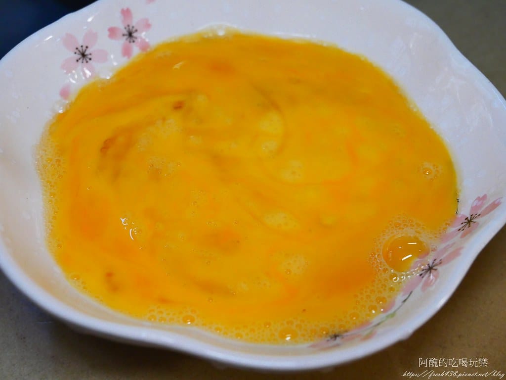 蔥蛋這樣煎,蓬鬆又好吃!阿嬤教我的祕訣,多加一步驟,青蔥更甜美。 - 第4張圖 P1046222