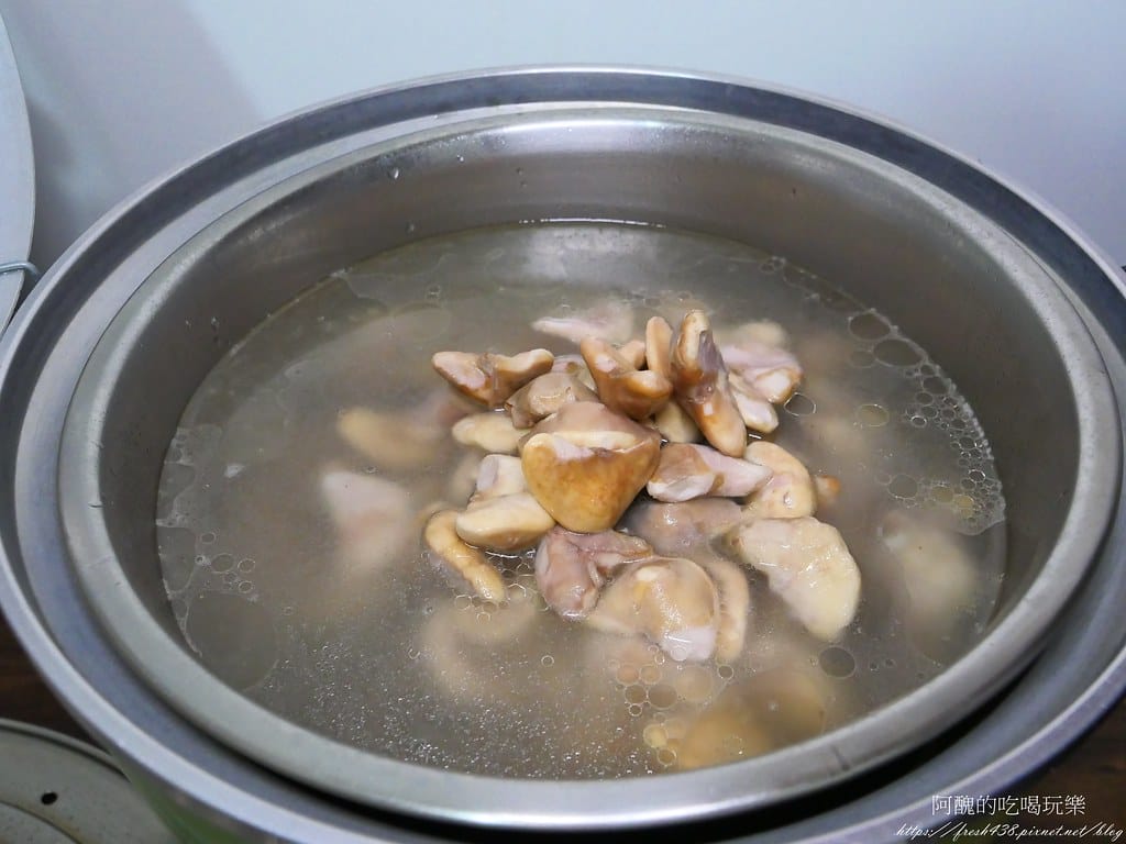 【電鍋食譜】菱角排骨湯,保護腸胃、抗癌、消水腫,菱角好處太多啦! - 第12張圖 P1014255