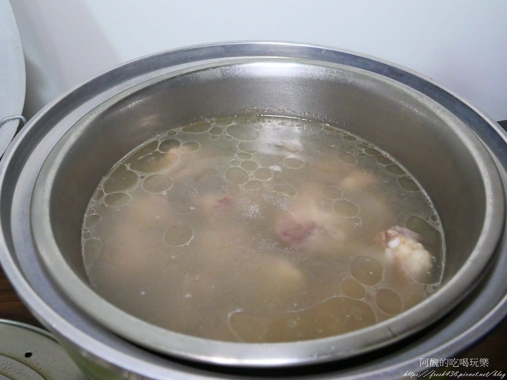 【電鍋食譜】菱角排骨湯,保護腸胃、抗癌、消水腫,菱角好處太多啦! - 第11張圖 P1014254