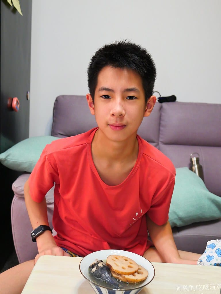 蓮藕烏骨雞湯,止咳潤肺的好料理,比例對,湯頭鮮美超級好喝。 - 第10張圖 P1014622