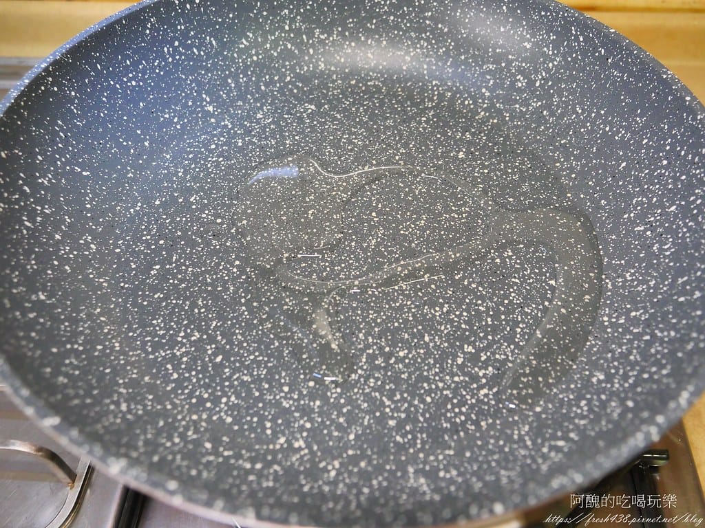 絲瓜炒蛋,不加一滴水,原汁原味,絲瓜清甜、蛋香濃郁。 - 第4張圖 P1014670