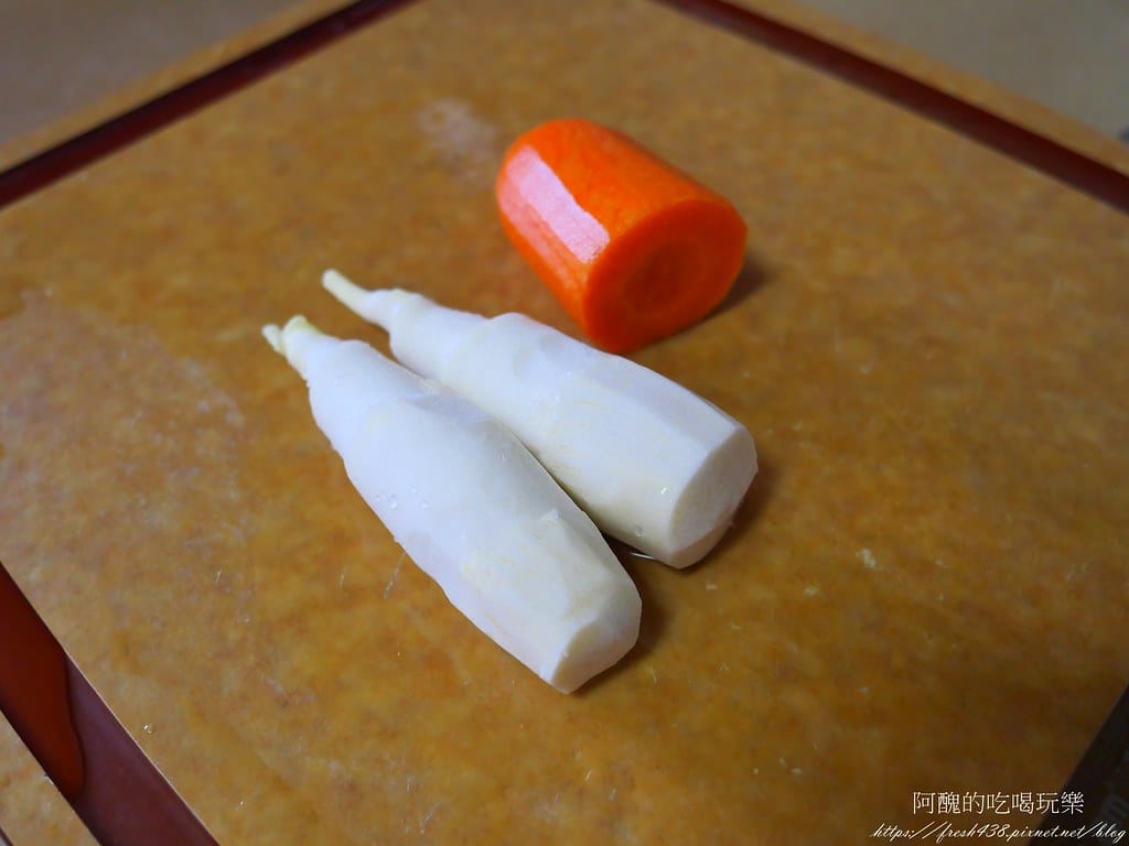 【電鍋食譜】筊白筍紅蘿蔔豬肉炊飯,零失敗懶人料理,快速餵飽全家人的秘訣。 - 第3張圖 P1014689