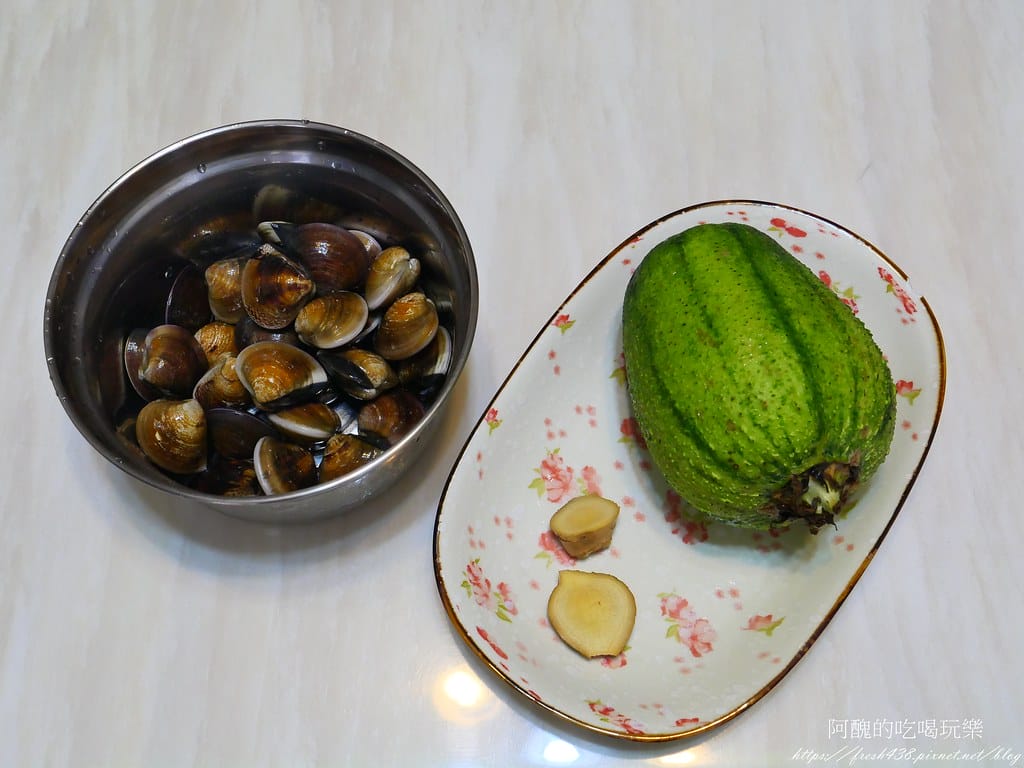 絲瓜炒蛤蜊,一滴水;一咪鹽巴也不用加,原汁原味,這樣煮保證超鮮美! - 第2張圖 P1014708