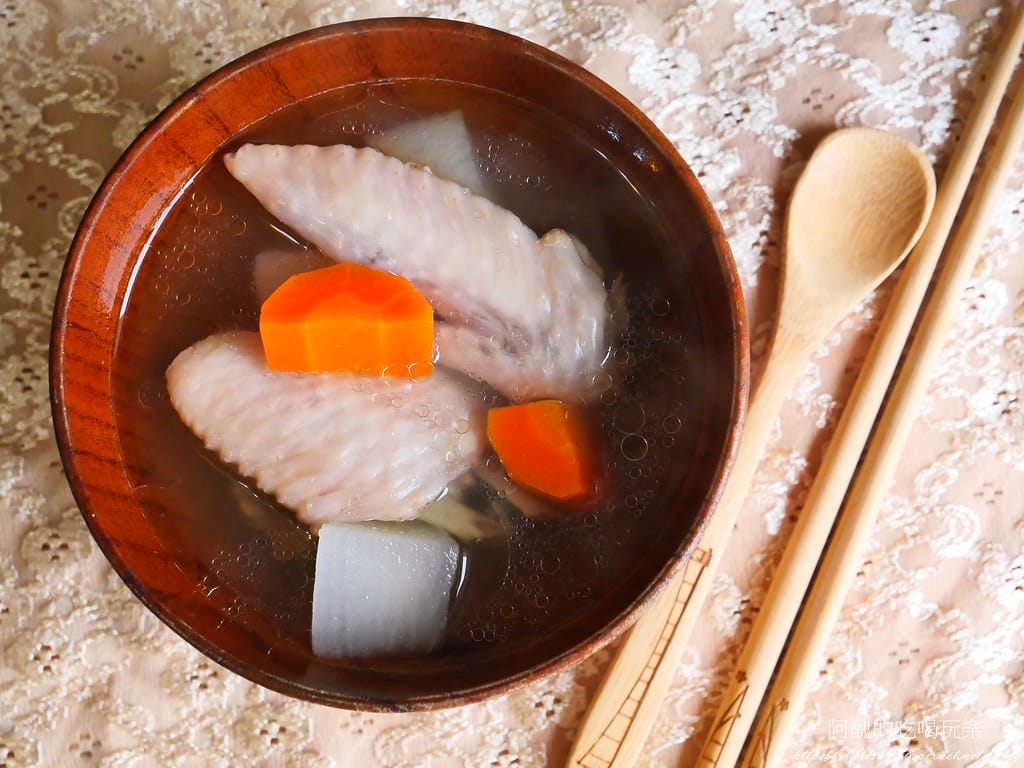 紅白蘿蔔雞湯,潤肺止咳、預防感冒的好湯品。 - 第12張圖 P1014816
