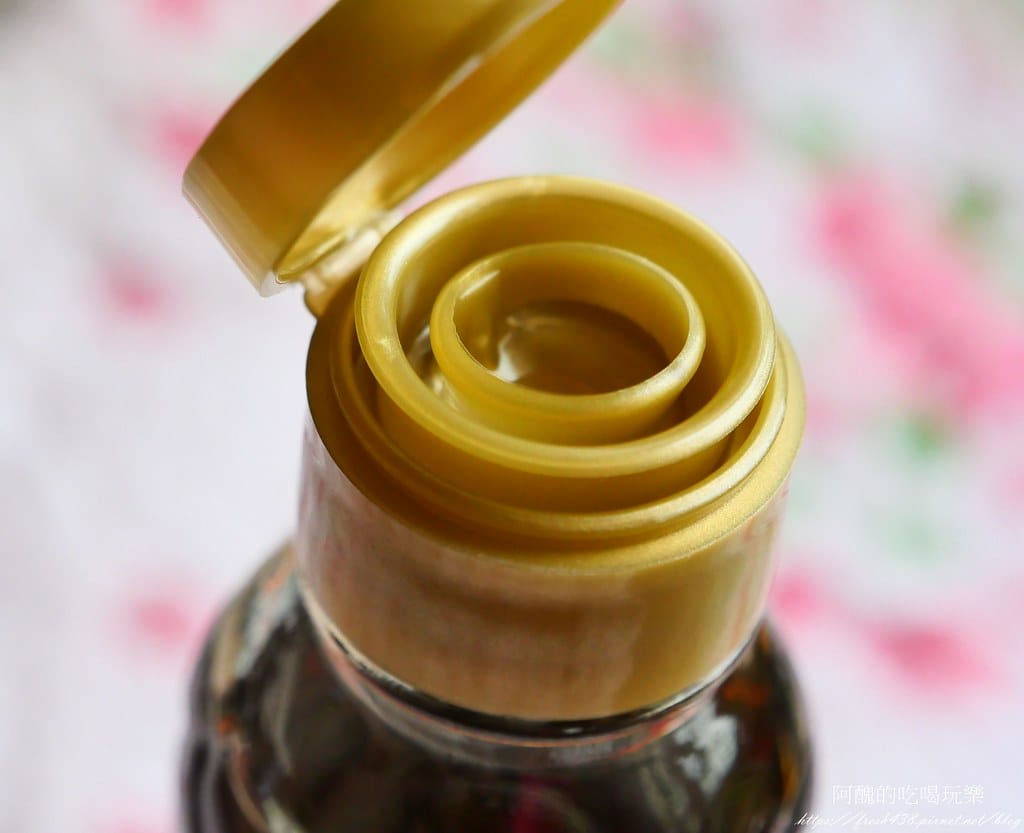 【醬油推薦】龜甲萬鮮美露,家庭煮婦省錢的秘訣,一瓶搞定所有料理!(美味食譜懶人包:清蒸鱸魚、乾煎五花肉、醬燒白蝦) - 第6張圖 P1046327