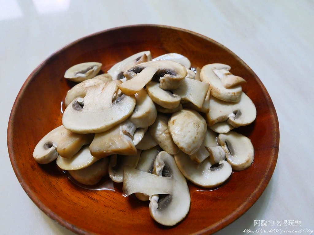 甜豆炒洋菇,簡易清爽的蔬食料理。 - 第6張圖 P1014829
