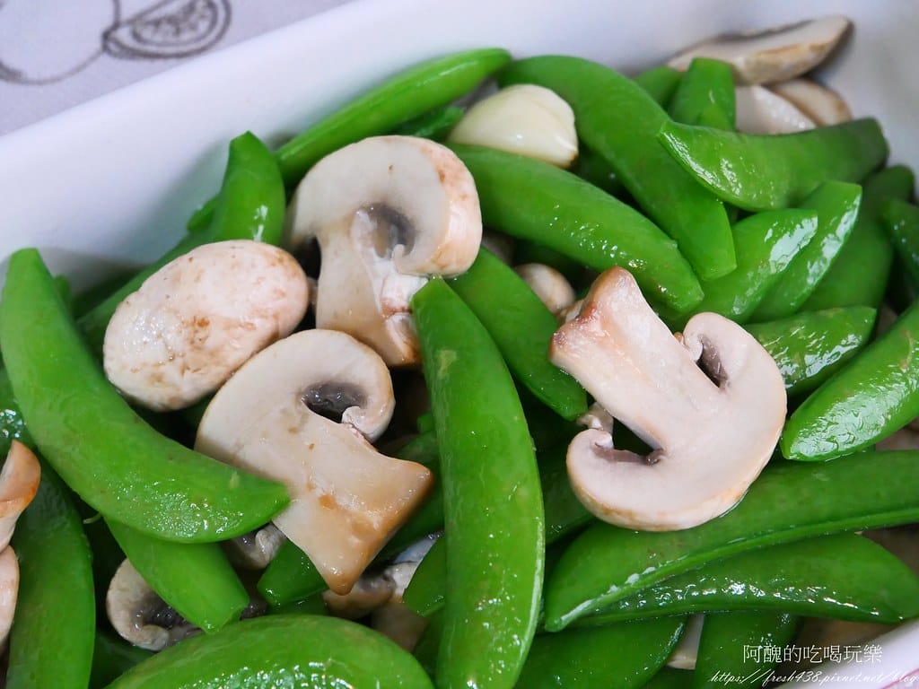 甜豆炒洋菇,簡易清爽的蔬食料理。 - 第14張圖 P1014839