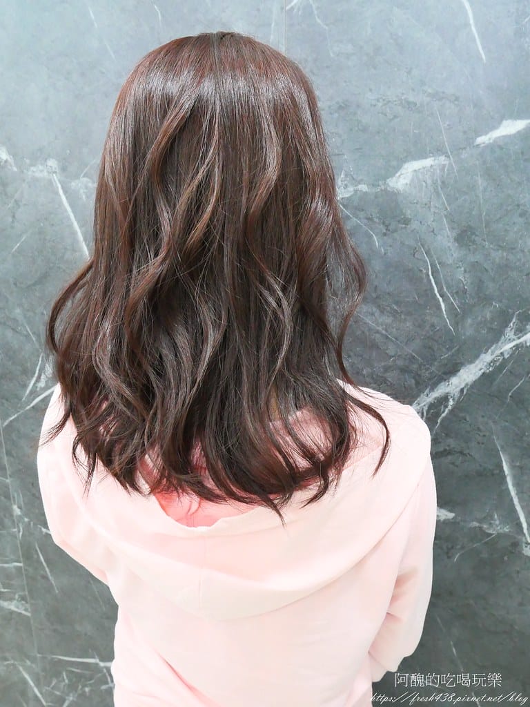 【樹林染髮推薦】居髮廊hair salon樹林店,樹林後火車站髮廊,不分長短髮,女生染髮1500、男生1200,含洗剪。 - 第41張圖 36
