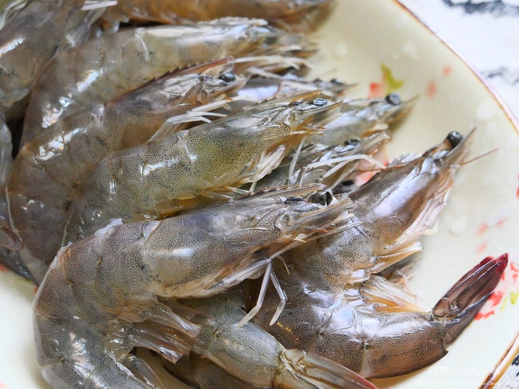 醬燒白蝦,5樣材料,煮出一大盤令人吮指難忘的鮮蝦料理。 - 第6張圖 P1014273