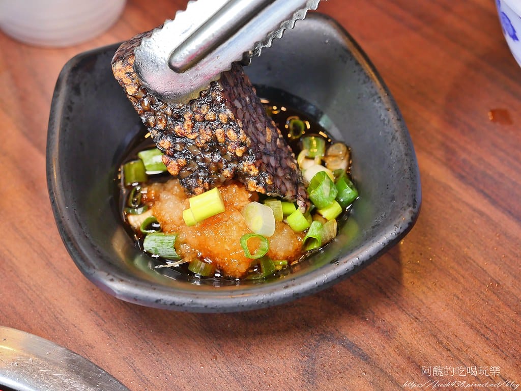 【台北隱藏版美食】南港烤大學,平價火烤兩吃,各式肉品、魚下巴、肉燥飯、冰淇淋、甜點任您吃,打卡送蝦子! - 第61張圖 25-5