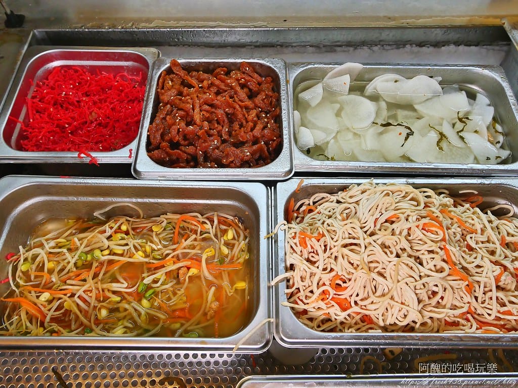 【台北隱藏版美食】南港烤大學,平價火烤兩吃,各式肉品、魚下巴、肉燥飯、冰淇淋、甜點任您吃,打卡送蝦子! - 第15張圖 10-4