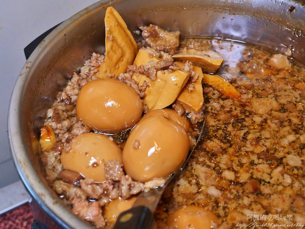 【台北隱藏版美食】南港烤大學,平價火烤兩吃,各式肉品、魚下巴、肉燥飯、冰淇淋、甜點任您吃,打卡送蝦子! - 第38張圖 14-2