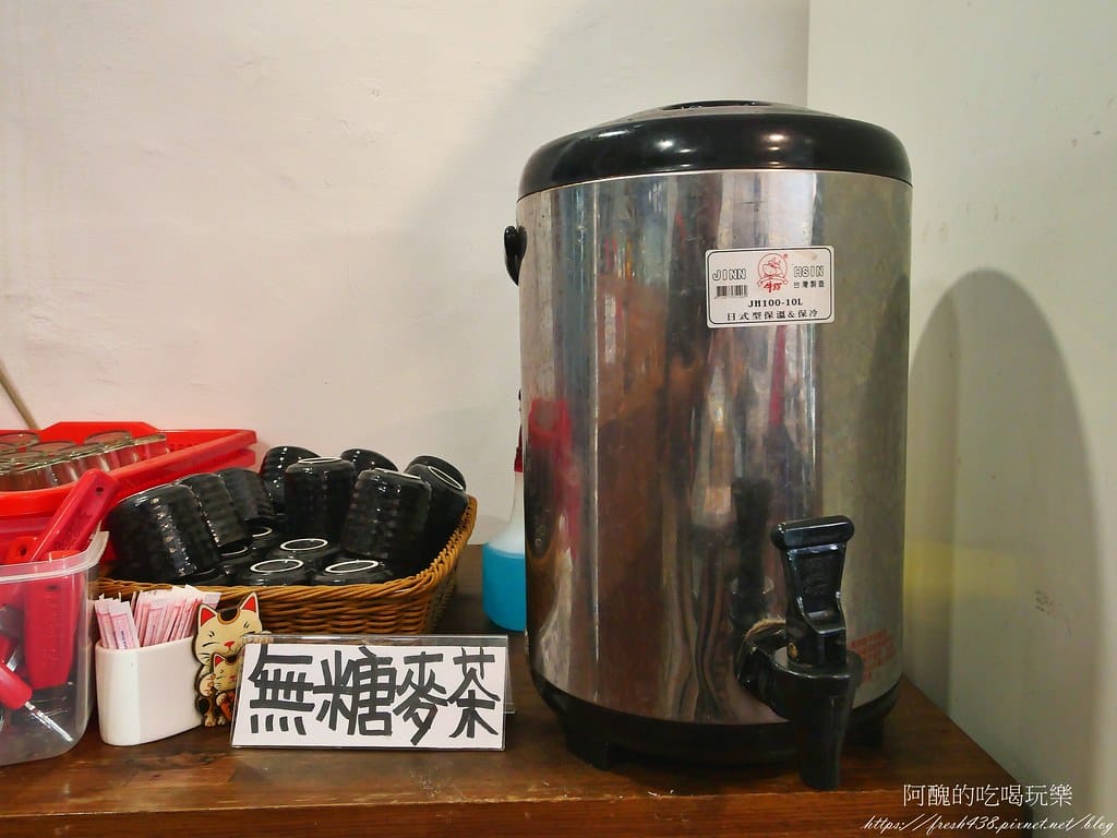 【桃園美食】津賀家食堂,平日套餐100元起,熱炒、串燒、壽司、生魚片樣樣有,平價桃園日式料理好迷人! - 第10張圖 7-2