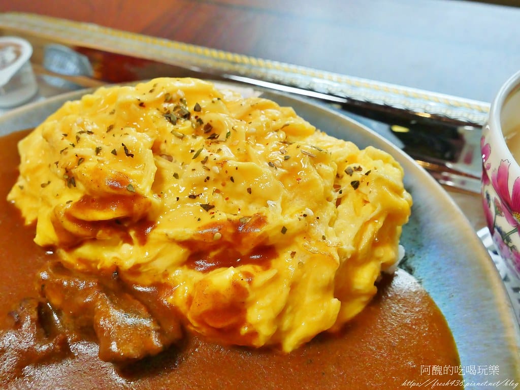 【台北車站美食】Moni咖哩中山旗艦店,提供早午餐、正餐、下午茶,網美必吃的中山區咖哩與甜點! - 第51張圖 25