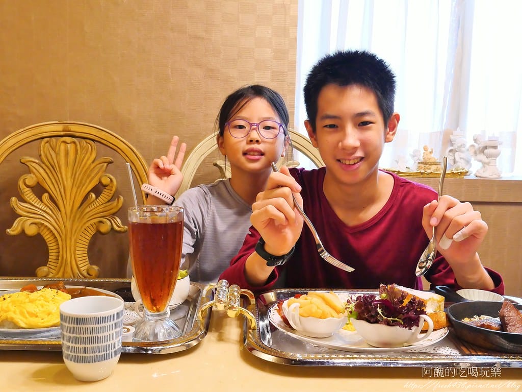 【台北車站美食】Moni咖哩中山旗艦店,提供早午餐、正餐、下午茶,網美必吃的中山區咖哩與甜點! - 第68張圖 35-5
