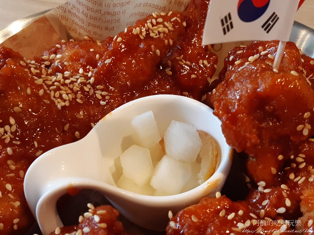 【樹林美食】幸福的蛋蛋,韓式小菜、白飯免費吃到飽,必點起司春川炒雞火鍋、韓式炸雞! - 第39張圖 38